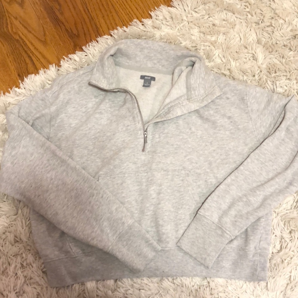 3 quarter zip up